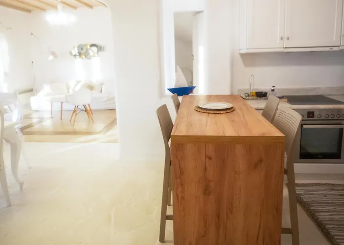 White Rock Suites & Villas